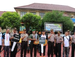 Kapolres Majalengka Beri Penghargaan Bagi Juara Bulu Tangkis Kapolda Cup