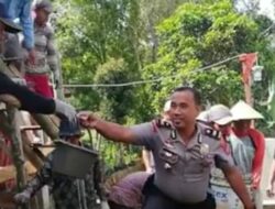 Di Majalengka, Polisi Jadi Tukang Bangunan