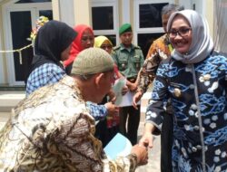 Pemda Kota Cirebon Bagikan Sertifikat Tanah