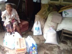 Nenek Artiyem Dapat Bantuan dari Baznas dan Dinsos Majalengka