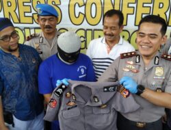 Polisi Tangkap “Polisi”