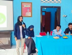 Mahasiswa KKN UGJ Sitiwinangun Sosialisasi Pengelolaan Sampah Plastik