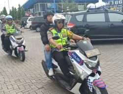 Gunakan Motor Dinas, Kapolres Pantau Situasi Kamtibmas Rest Area Tol Cipali