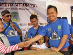 PWI Kuningan Sebar Tiket Gratis Jalan Santai