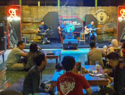 Live Music dan Coffee Clinic di Jus Kuphi Medan Diserbu Pengunjung