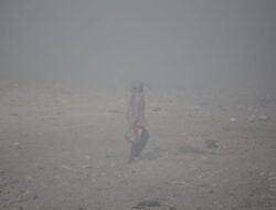 Parah, Ribuan Warga Kota Cirebon Terdampak Asap Kebakaran TPA Kopiluhur