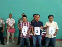 Tiga Calon Kades Cipeundeuy Ikuti Undian Nomor Urut