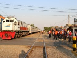 Pastikan Keamanan Penumpang, Daop 3 Cek Jalur KA