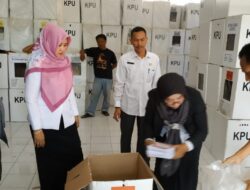 Bawaslu Majalengka Awasi Pengosongan Surat Suara