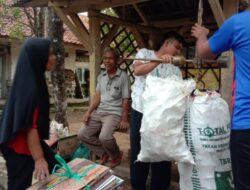 Pemuda Masjid Banjaran Hilir Kembangkan Bank Sampah