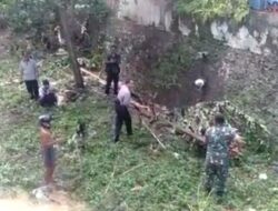 Rumah Warga Hanyut Tergerus Air Sungai