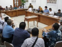 Klaim Sepi Garapan, Pengusaha Jakon Mengeluh di Depan Anggota DPRD