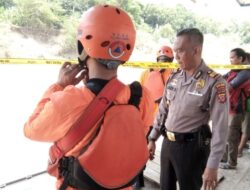 Tarsidi Hilang Terbawa Arus Sungai Cimanuk