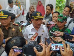 Wali Kota Cirebon Imbau Warga Tak ke Luar Negeri Dulu