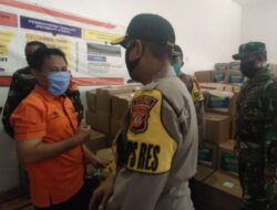Distribusi Bansos Covid-19 dari Pemprov Jabar Dikawal Ketat Polisi
