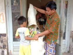 Di Tengah Pandemi Covid-19, Pemuda Masjid Semangat Kelola Bank Sampah