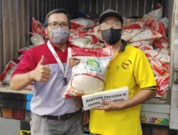 JNE Distribusikan Beras Bansos Pemerintah RI