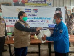 Herman Khaeron Bagikan Sembako untuk Warga Terdampak Covid-19