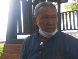 Bupati Janjikan Perbaikan Jalan Rusak Mulai Bulan Depan