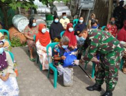 Lanal Cirebon Bantu Warga Pesisir yang Terdampak Covid-19