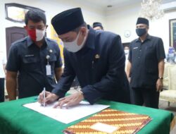 Wali Kota Lantik Kembali Pimpinan BUMD Kota Cirebon