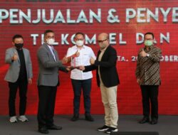 Percepat Transformasi Bisnis Digital, Telkomsel Alihkan Kepemilikan 6.050 Menara