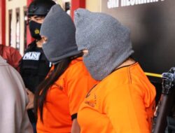 Polisi Tangkap Penjaja Seks via MiChat