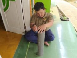 Meski Pandemi, Pengurus Bank Sampah Banhil Semangat Buat Lubang Biopori