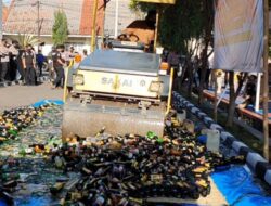 Polres Majalengka Musnahkan Ribuan Botol Miras