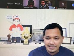 JNE Berikan Gratis Ongkir bagi Koleksi Terbaru Ivan Gunawan