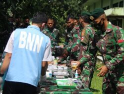 Prajurit Yonif 321 Galuh Taruna Jalani Tes Urine