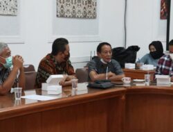 Komisi II Beri Deadline DPUPR untuk Sempurnakan Alun-alun Kejaksan 