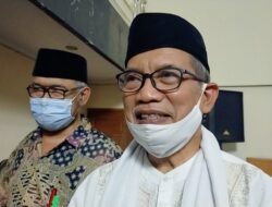 MUI Kuningan Perbolehkan Salat Tarawih Berjemaah di Masjid