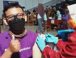 Vaksinasi Ratusan Pelayan Publik Masih Ada yang Tertunda