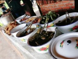 Nikmatnya Pedesan Entog di Warung Kopi Manis Kuningan