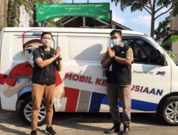 JNE Serahkan Mobil Kemanusiaan untuk ACT