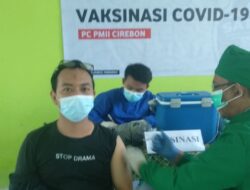 PC PMII Cirebon dan Polres Ciko Jalan Bareng Gelar Vaksinasi dan Tebar Sembako