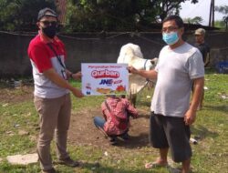 JNE Sukabumi Tetap Berkurban di Tengah Pandemi dan PPKM Daerah