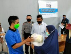 IJTI Bagikan Paket Sembako untuk Anak Yatim