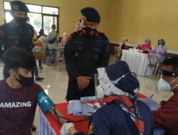 Masyarakat Antusias Ikut Vaksinasi yang Diadakan Satbrimob Batalyon C Pelopor