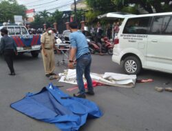 Terlindas Truk, Pemotor Tewas di TKP