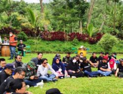 Pererat Sinergitas, Legislator dan Jurnalis Kuningan Wisata ke Desa Cibuntu