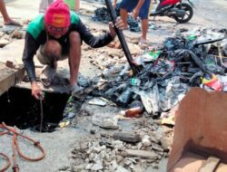 Sebagian Besar Drainase di Kota Cirebon Dipenuhi Lumpur dan Sampah