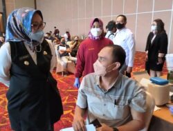 Pegawai Hotel di Kota Cirebon Divaskin Booster