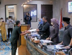 Pandangan Sembilan Fraksi di DPRD terhadap Empat Raperda Usulan Walikota Cirebon