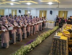 FK UGJ Cirebon Ambil Sumpah 48 Dokter Baru