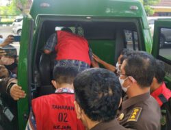 Kejari Kota Cirebon Tahan Dua Tersangka Kasus Riol
