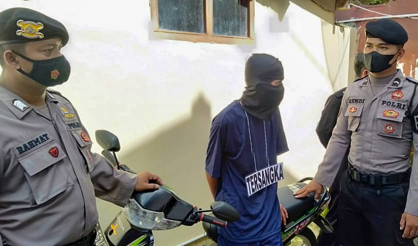 Polres Kuningan Gelar Reka Adegan Pembunuhan SA