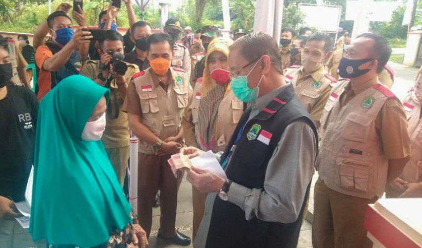 Sebanyak 159.046 Warga Majalengka Dapat BLT Minyak Goreng