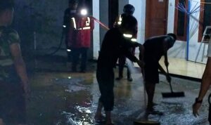 Puluhan Rumah Terkena Amukan Sungai, Ini Kata Pegiat